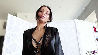 ���ិចស៊ីហុ Deepthroat ធំផ្អៀងនិងងប់ងល់ម៉ូប្ដូរហូតដល់ដើមក្នុងមាត់