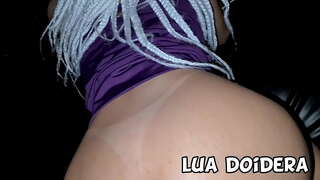 Новичок из Рио-де-Жанейро Луа Дойдера в черной дыре на вечеринке свингеров и заставила многих мужчин кончить от дрочки и минета