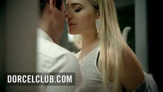 ���ಾವೋದ್ರಿಕ್ತ ಲೈಂಗಿಕ ಜೊತೆ ಗಾರ್ಜಿಯಸ್ ಪತ್ನಿ ಟ್ವೀಟ್