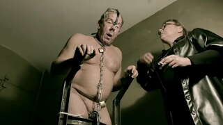 Pani apríla - Čierny catsuit latex slave boli používané